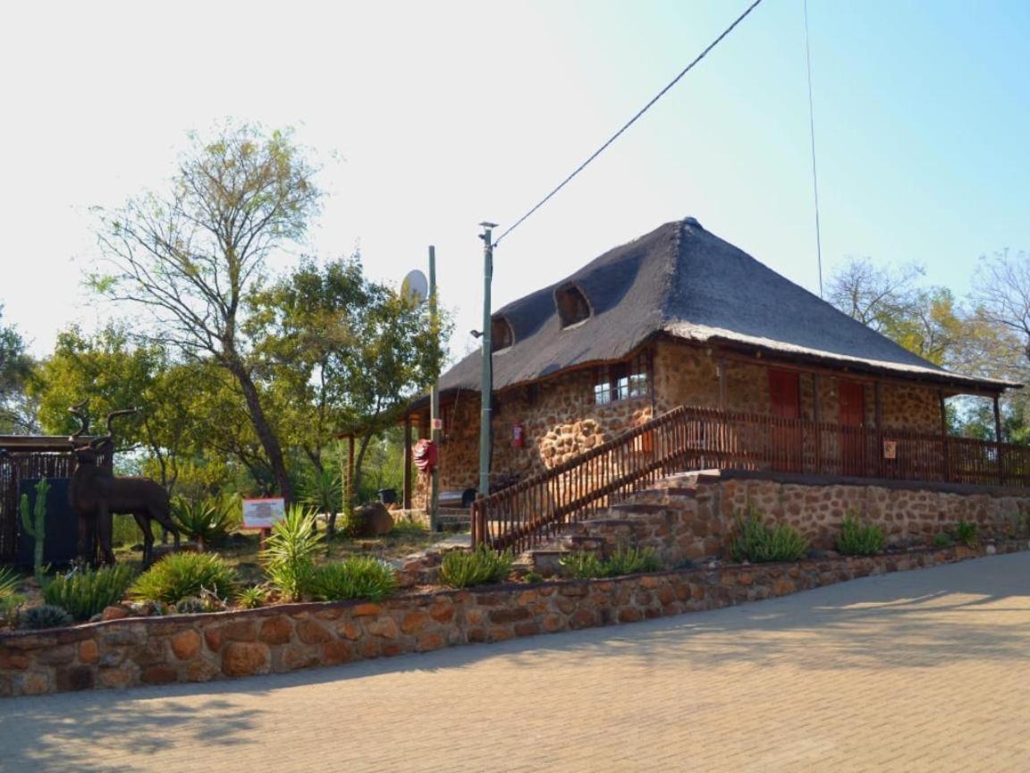 Thandabantu Game Lodge Roossenekal المظهر الخارجي الصورة