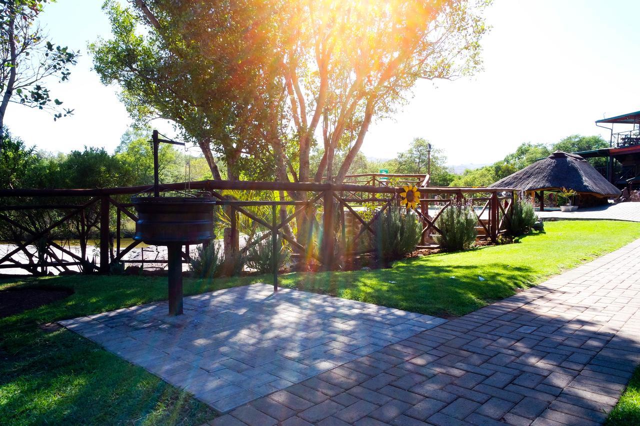Thandabantu Game Lodge Roossenekal المظهر الخارجي الصورة