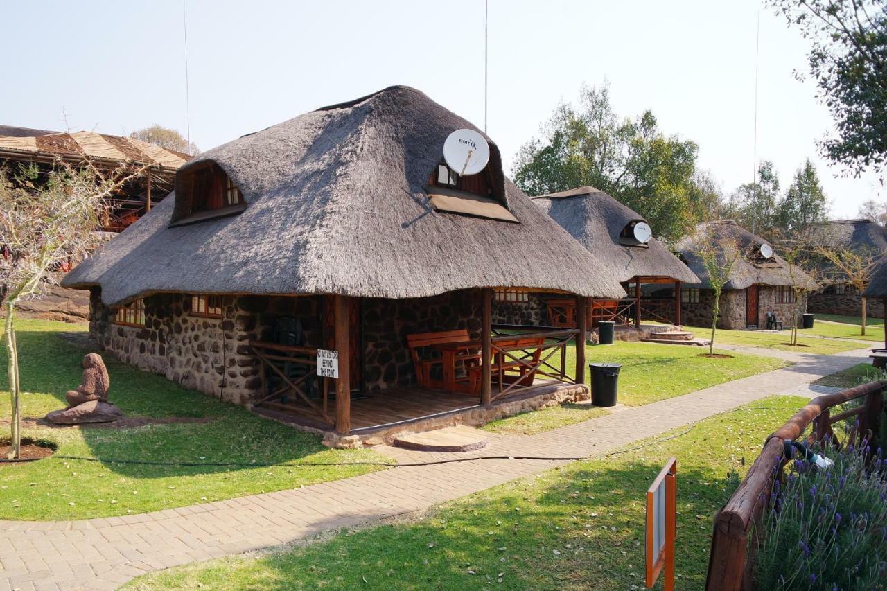 Thandabantu Game Lodge Roossenekal المظهر الخارجي الصورة